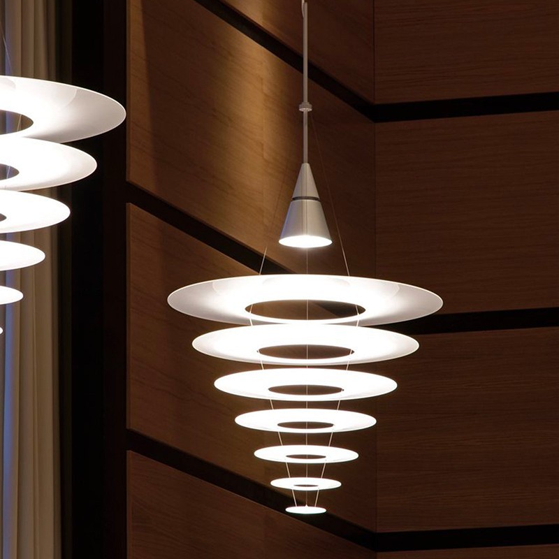 https://objectstorage.ap-seoul-1.oraclecloud.com/n/cnk6gaix2gpw/b/loqoqo-conv/o/louis-poulsen/enigma-825-led-suspension-lamp/43151.jpg