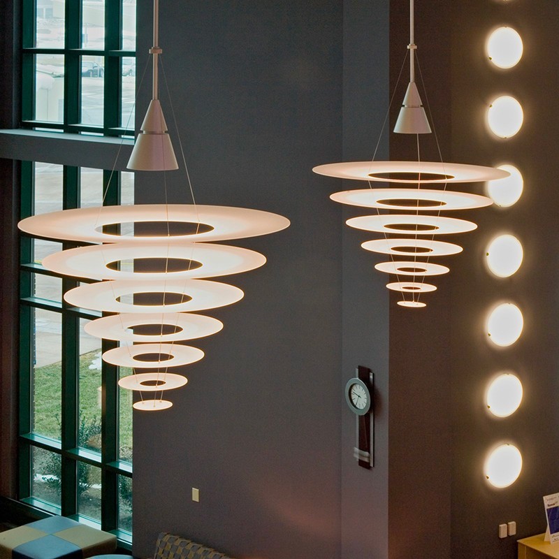 https://objectstorage.ap-seoul-1.oraclecloud.com/n/cnk6gaix2gpw/b/loqoqo-conv/o/louis-poulsen/enigma-825-led-suspension-lamp/43158.jpg