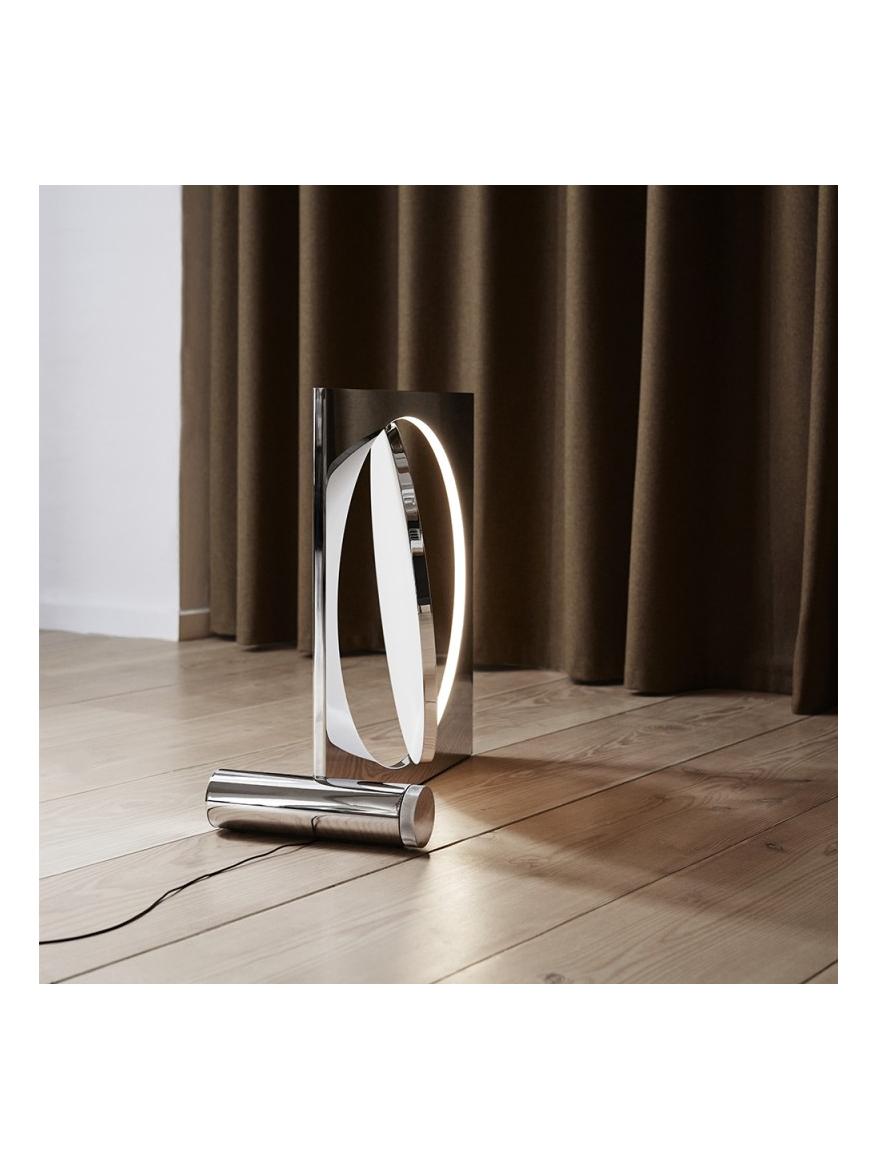 https://objectstorage.ap-seoul-1.oraclecloud.com/n/cnk6gaix2gpw/b/loqoqo-conv/o/louis-poulsen/moonsetter-rotating-floor-lamp/75036.jpg