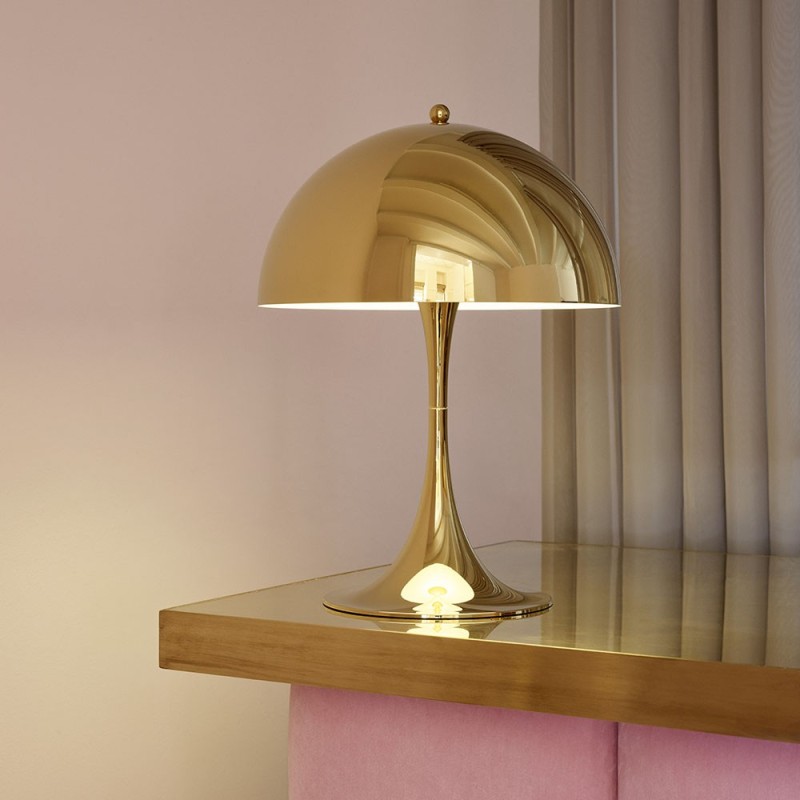 https://objectstorage.ap-seoul-1.oraclecloud.com/n/cnk6gaix2gpw/b/loqoqo-conv/o/louis-poulsen/panthella-320-table-lamp/56265.jpg