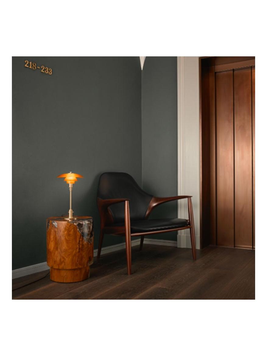 https://objectstorage.ap-seoul-1.oraclecloud.com/n/cnk6gaix2gpw/b/loqoqo-conv/o/louis-poulsen/ph-2-1-limited-edition-table-lamp-in-amber-coloured-glass-2020/25980.jpg