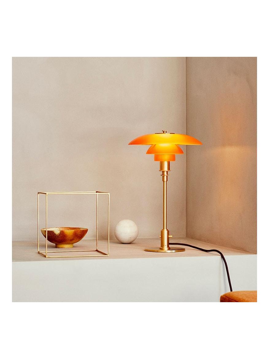 https://objectstorage.ap-seoul-1.oraclecloud.com/n/cnk6gaix2gpw/b/loqoqo-conv/o/louis-poulsen/ph-2-1-limited-edition-table-lamp-in-amber-coloured-glass-2020/25990.jpg