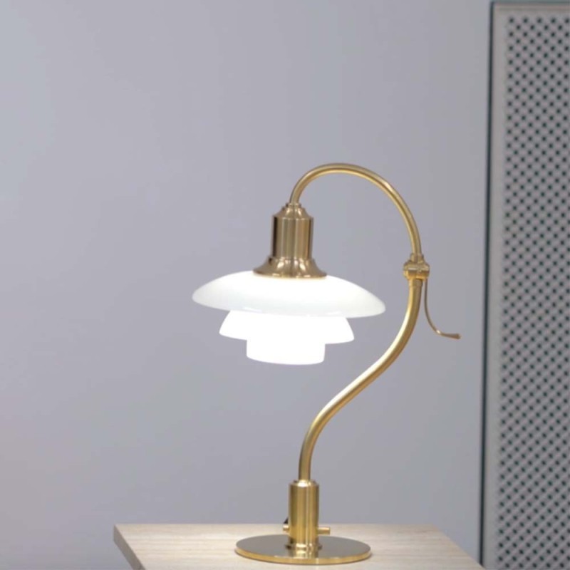 https://objectstorage.ap-seoul-1.oraclecloud.com/n/cnk6gaix2gpw/b/loqoqo-conv/o/louis-poulsen/ph-2-2-question-mark-limited-edition-table-lamp-2021/43185.jpg