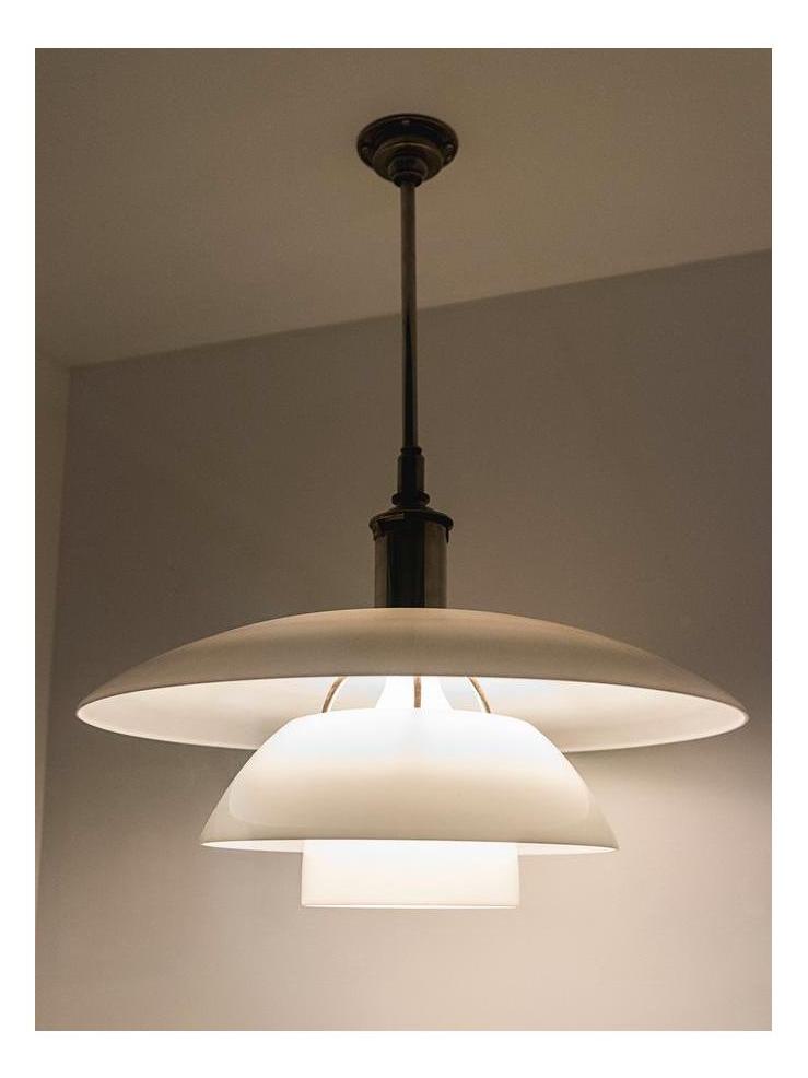 https://objectstorage.ap-seoul-1.oraclecloud.com/n/cnk6gaix2gpw/b/loqoqo-conv/o/louis-poulsen/ph-3-2-pendant-lamp/b9279c9d-43e4-4217-8e32-466cd91eb883.jpg