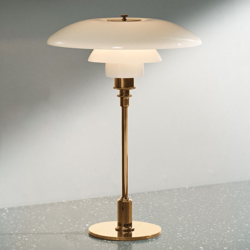 https://objectstorage.ap-seoul-1.oraclecloud.com/n/cnk6gaix2gpw/b/loqoqo-conv/o/louis-poulsen/ph-3-2-table-lamp-with-diffused-light/38066.jpg