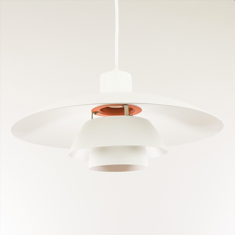 https://objectstorage.ap-seoul-1.oraclecloud.com/n/cnk6gaix2gpw/b/loqoqo-conv/o/louis-poulsen/ph-4-3-pendant-singol-lamp/26956.jpg
