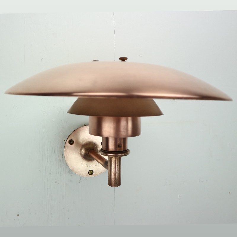 https://objectstorage.ap-seoul-1.oraclecloud.com/n/cnk6gaix2gpw/b/loqoqo-conv/o/louis-poulsen/ph-wall-lamp-outdoor-copper/29423.jpg