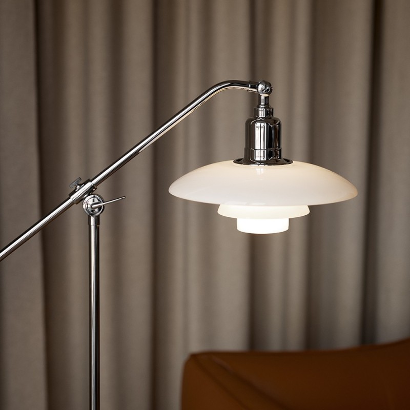 https://objectstorage.ap-seoul-1.oraclecloud.com/n/cnk6gaix2gpw/b/loqoqo-conv/o/louis-poulsen/the-water-pump-ph-3-2-special-edition-floor-lamp-chromed-2022/61762.jpg