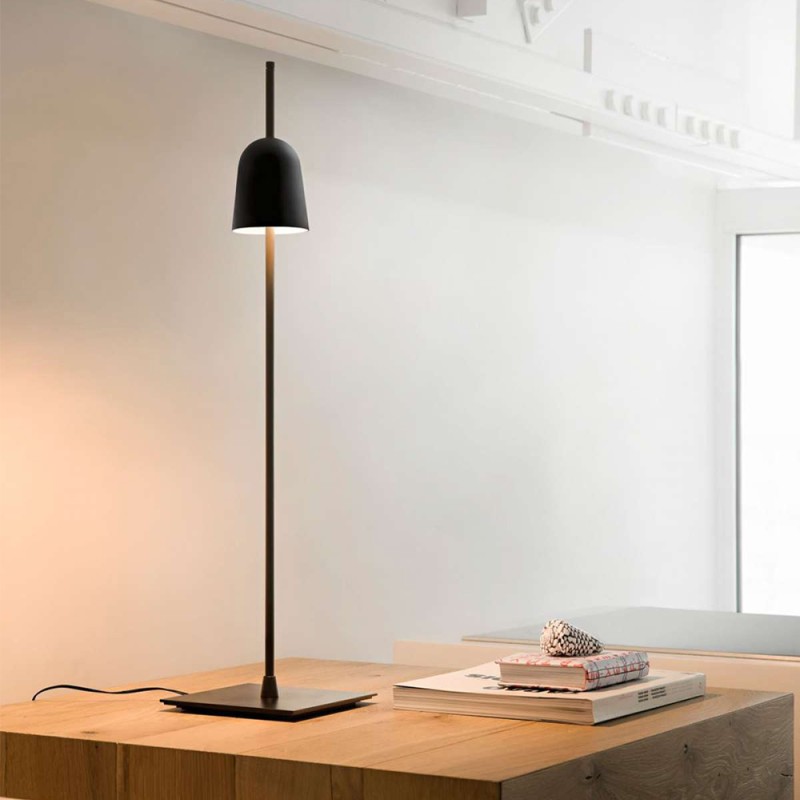 https://objectstorage.ap-seoul-1.oraclecloud.com/n/cnk6gaix2gpw/b/loqoqo-conv/o/luceplan/ascent-led-table-lamp/102116.jpg
