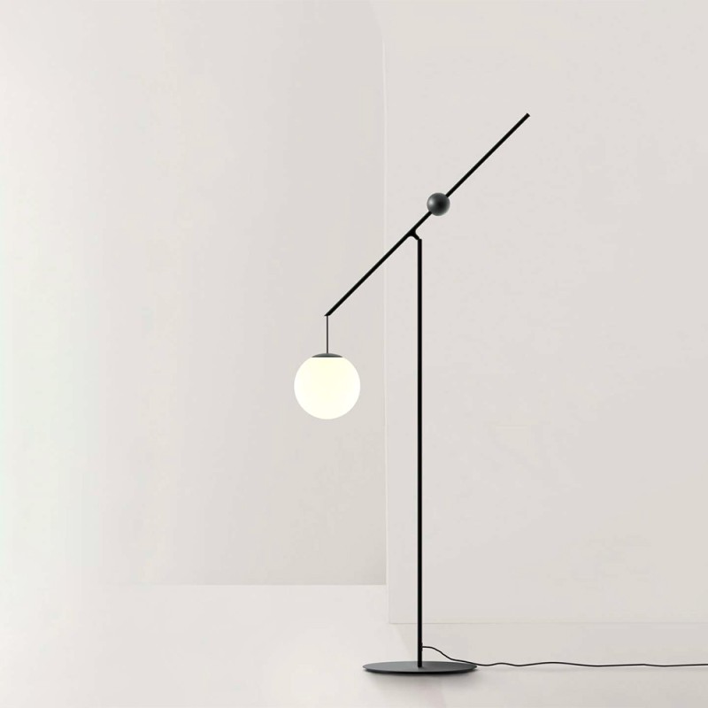 https://objectstorage.ap-seoul-1.oraclecloud.com/n/cnk6gaix2gpw/b/loqoqo-conv/o/luceplan/malamata-black-floor-lamp/123632.jpg