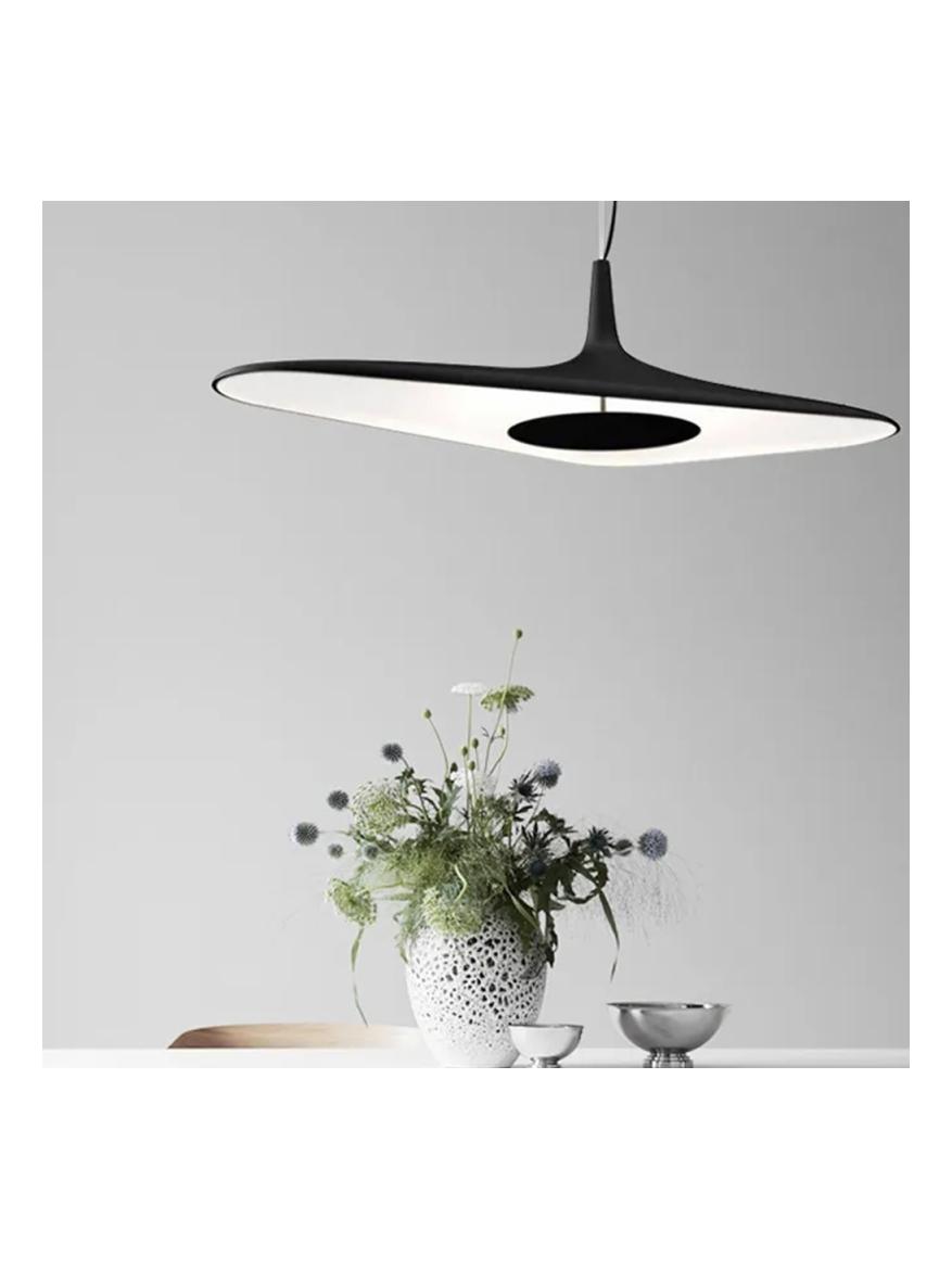 https://objectstorage.ap-seoul-1.oraclecloud.com/n/cnk6gaix2gpw/b/loqoqo-conv/o/luceplan/soleil-noir-led-suspension-lamp/151819.jpg