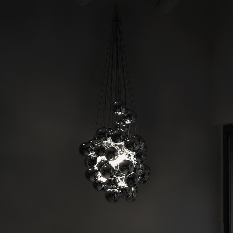 https://objectstorage.ap-seoul-1.oraclecloud.com/n/cnk6gaix2gpw/b/loqoqo-conv/o/luceplan/stochastic-48-spheres-modular-suspension-lamp-white/84769.jpg