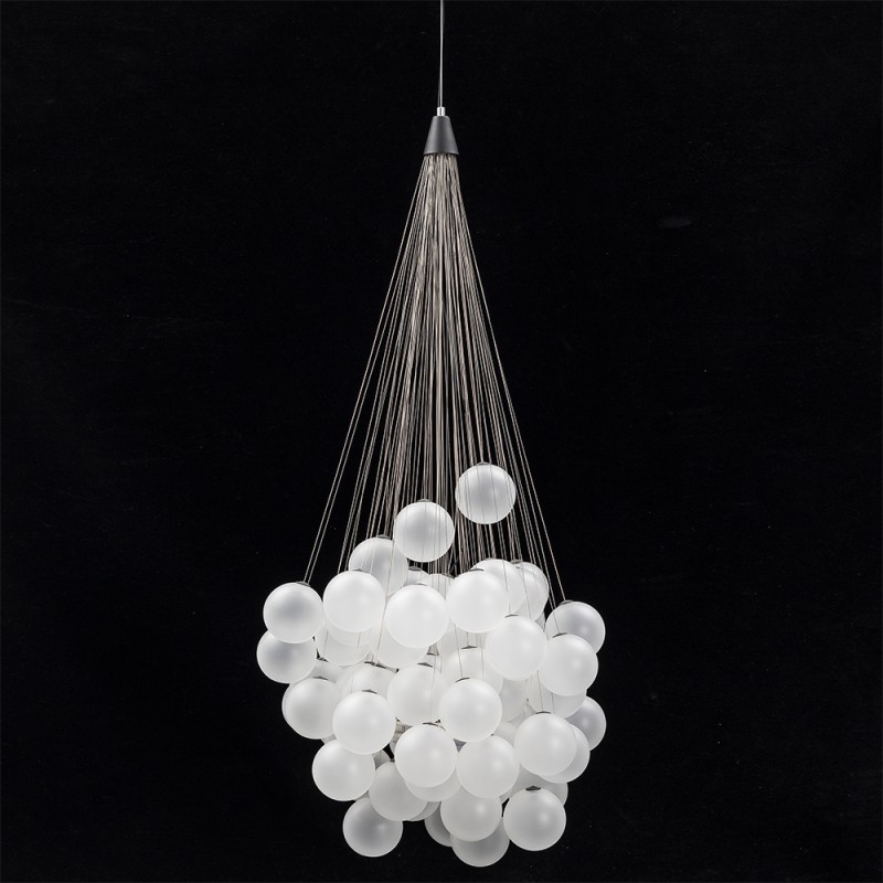 https://objectstorage.ap-seoul-1.oraclecloud.com/n/cnk6gaix2gpw/b/loqoqo-conv/o/luceplan/stochastic-72-spheres-modular-suspension-lamp-white/84806.jpg