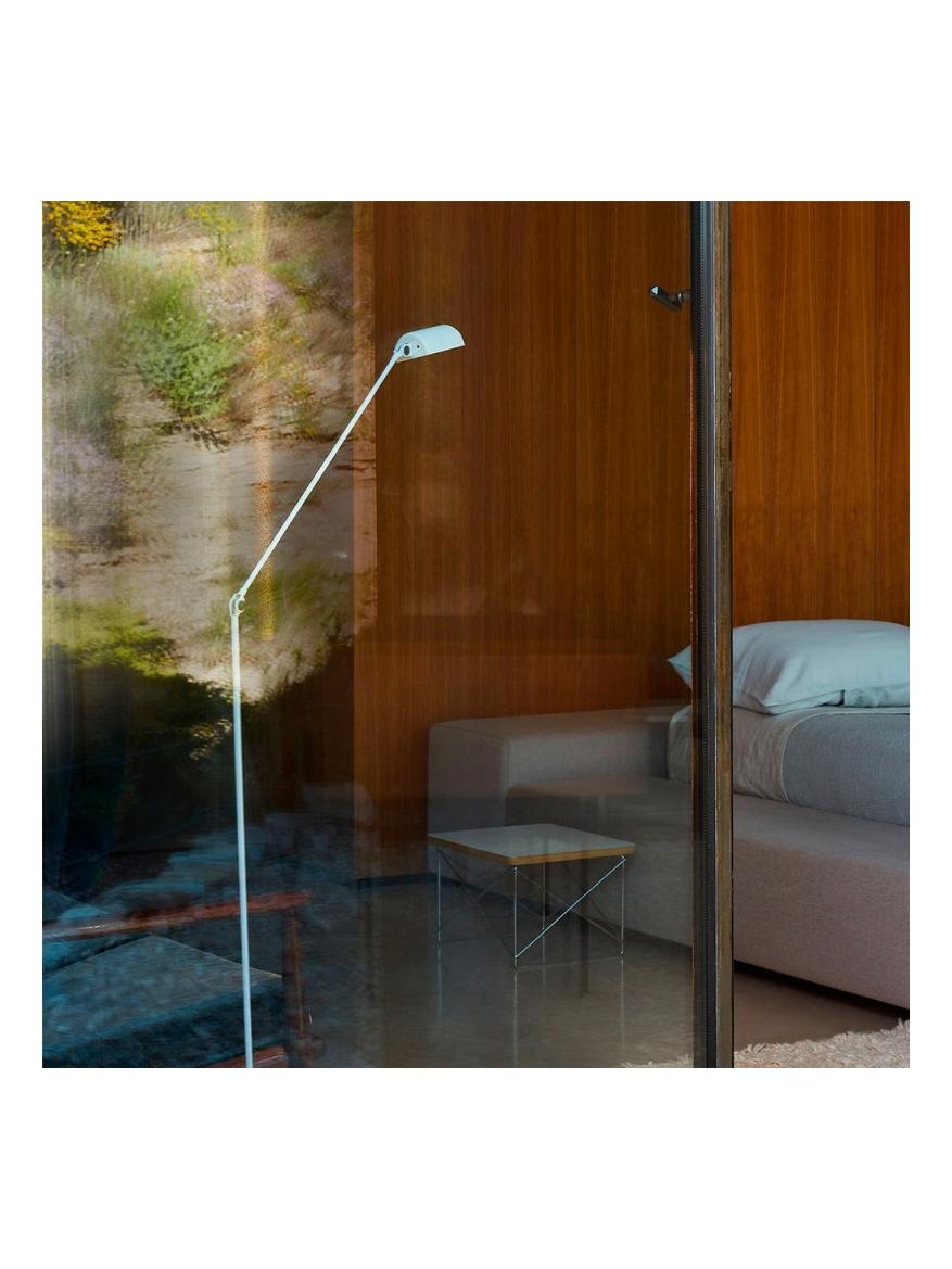 https://objectstorage.ap-seoul-1.oraclecloud.com/n/cnk6gaix2gpw/b/loqoqo-conv/o/lumina/daphine-classic-floor-lamp/167239.jpg