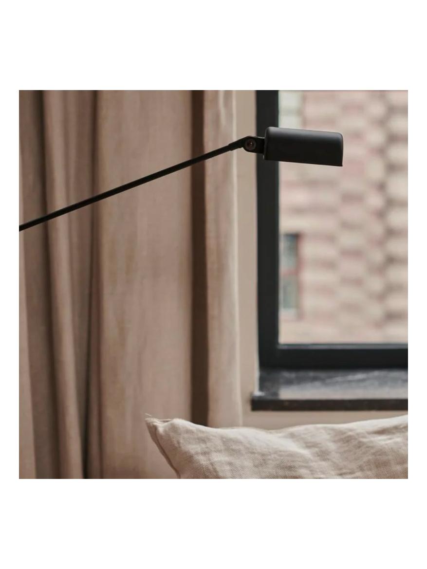 https://objectstorage.ap-seoul-1.oraclecloud.com/n/cnk6gaix2gpw/b/loqoqo-conv/o/lumina/daphine-classic-floor-lamp/167246.jpg