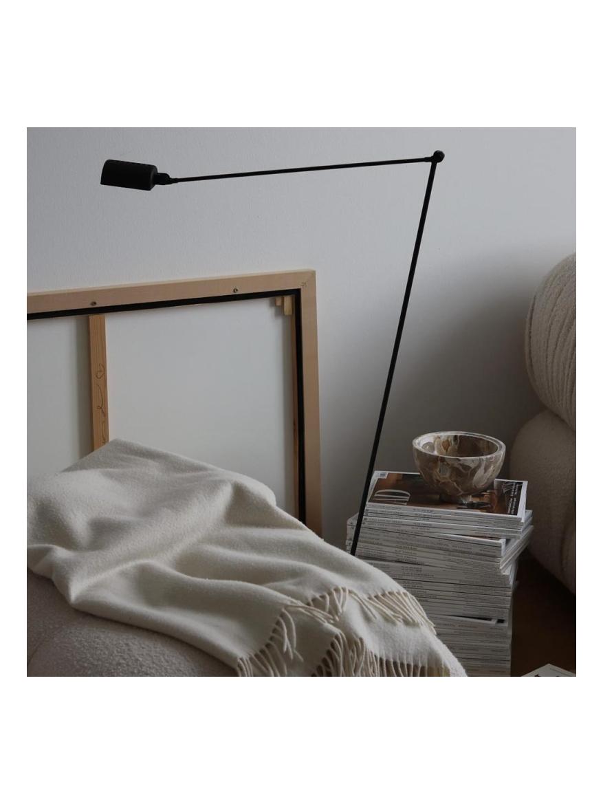 https://objectstorage.ap-seoul-1.oraclecloud.com/n/cnk6gaix2gpw/b/loqoqo-conv/o/lumina/daphine-classic-floor-lamp/167255.jpg