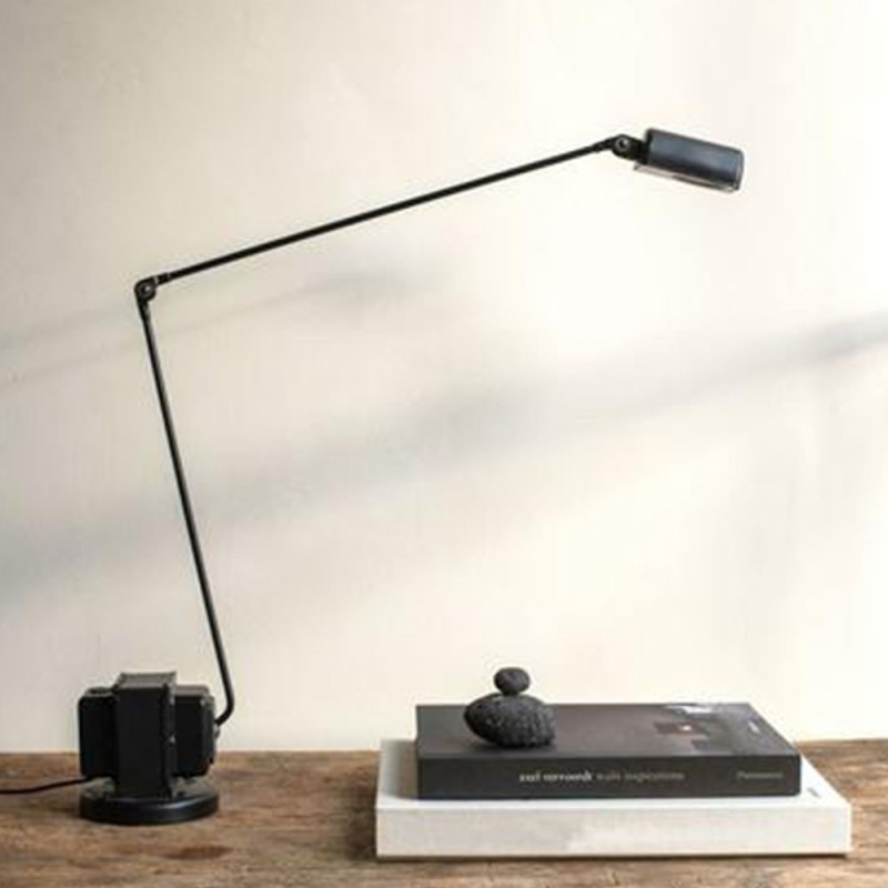 https://objectstorage.ap-seoul-1.oraclecloud.com/n/cnk6gaix2gpw/b/loqoqo-conv/o/lumina/daphine-led-dimmable-table-lamp/49141.jpg