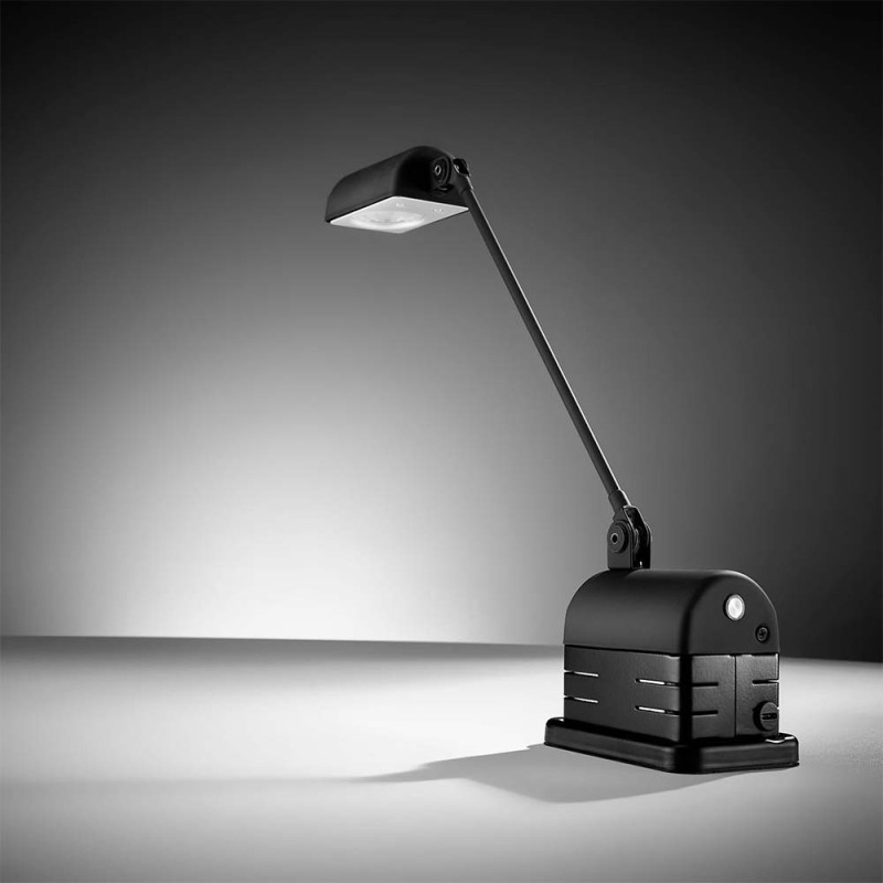 https://objectstorage.ap-seoul-1.oraclecloud.com/n/cnk6gaix2gpw/b/loqoqo-conv/o/lumina/daphinette-portable-battery-led-table-lamp/49201.jpg