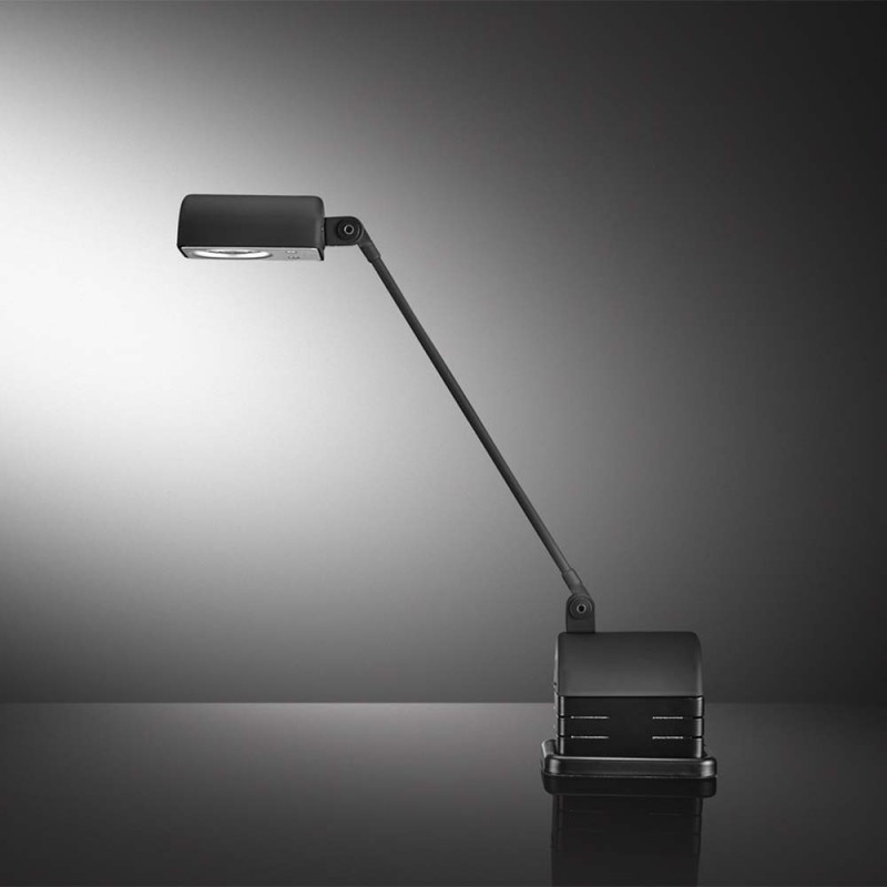 https://objectstorage.ap-seoul-1.oraclecloud.com/n/cnk6gaix2gpw/b/loqoqo-conv/o/lumina/daphinette-portable-battery-led-table-lamp/49210.jpg