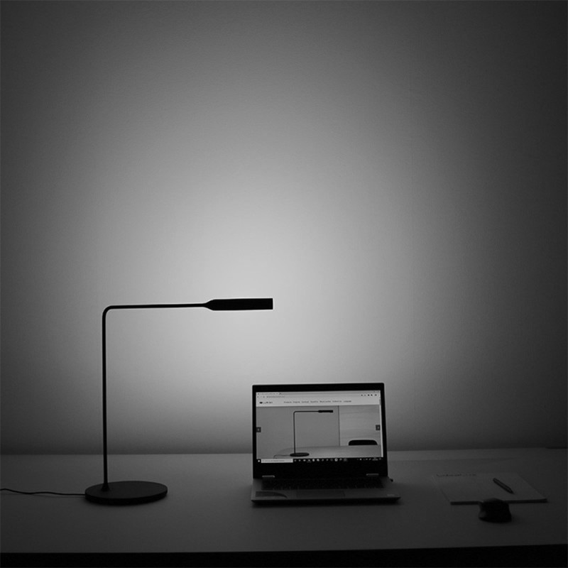 https://objectstorage.ap-seoul-1.oraclecloud.com/n/cnk6gaix2gpw/b/loqoqo-conv/o/lumina/flo-desk-led-table-lamp/52125.jpg
