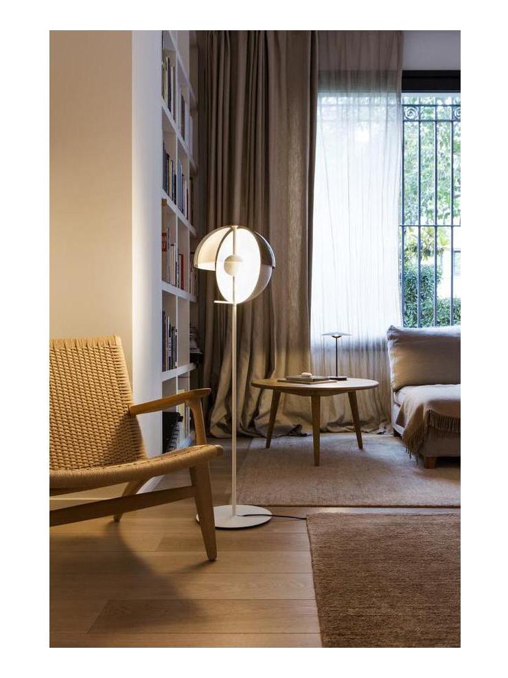 https://objectstorage.ap-seoul-1.oraclecloud.com/n/cnk6gaix2gpw/b/loqoqo-conv/o/marset/theia-floor-lamp/bd4635cf-69df-4652-989b-a0be6dcf5c34.jpg