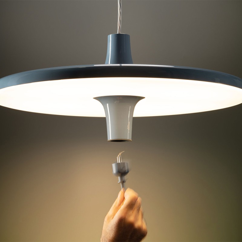 https://objectstorage.ap-seoul-1.oraclecloud.com/n/cnk6gaix2gpw/b/loqoqo-conv/o/martinelli-luce/avro-suspension-lamp-with-schuko-socket/87748.jpg