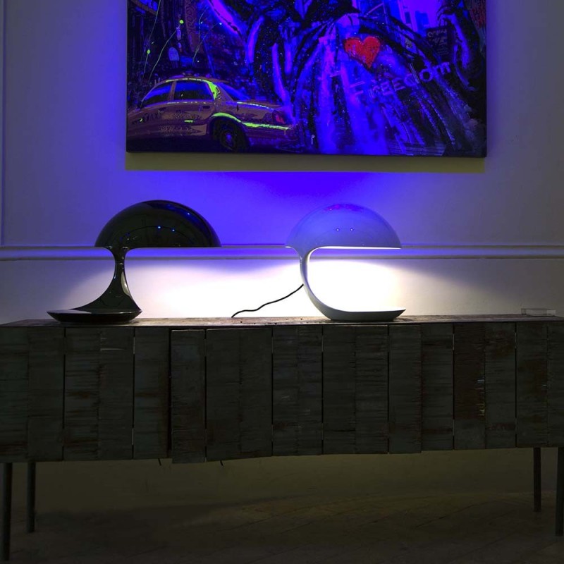 https://objectstorage.ap-seoul-1.oraclecloud.com/n/cnk6gaix2gpw/b/loqoqo-conv/o/martinelli-luce/cobra-scorpius-50-th-anniversary-led-table-lamp/52930.jpg