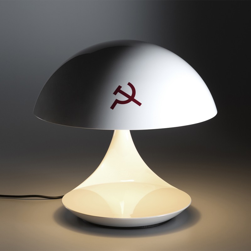 https://objectstorage.ap-seoul-1.oraclecloud.com/n/cnk6gaix2gpw/b/loqoqo-conv/o/martinelli-luce/cobra-table-lamp-texture-alessandro-mendini/88693.jpg