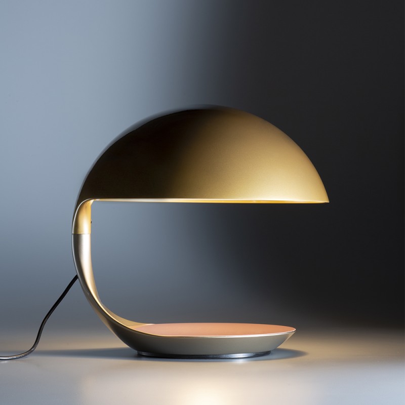 https://objectstorage.ap-seoul-1.oraclecloud.com/n/cnk6gaix2gpw/b/loqoqo-conv/o/martinelli-luce/cobra-table-lamp-texture-angelo-micheli/88700.jpg