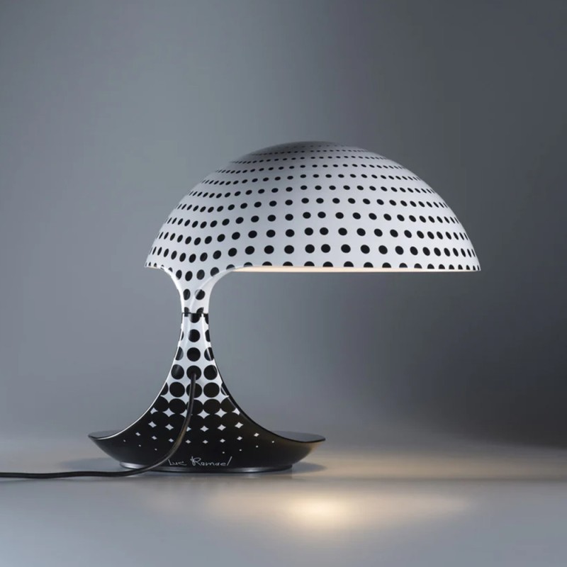 https://objectstorage.ap-seoul-1.oraclecloud.com/n/cnk6gaix2gpw/b/loqoqo-conv/o/martinelli-luce/cobra-table-lamp-texture-luc-ramael/88887.jpg