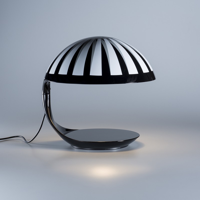 https://objectstorage.ap-seoul-1.oraclecloud.com/n/cnk6gaix2gpw/b/loqoqo-conv/o/martinelli-luce/cobra-table-lamp-texture-marcello-morandini/88719.jpg