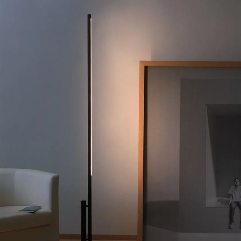 https://objectstorage.ap-seoul-1.oraclecloud.com/n/cnk6gaix2gpw/b/loqoqo-conv/o/martinelli-luce/colibri-led-floor-lamp/134954.jpg