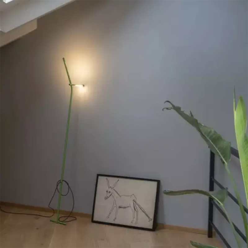 https://objectstorage.ap-seoul-1.oraclecloud.com/n/cnk6gaix2gpw/b/loqoqo-conv/o/martinelli-luce/gru-led-floor-lamp/173435.jpg