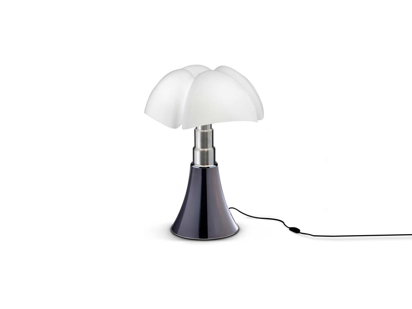 https://objectstorage.ap-seoul-1.oraclecloud.com/n/cnk6gaix2gpw/b/loqoqo-conv/o/martinelli-luce/pipistrello-medium-table-lamp/titanio_classic_2.jpg