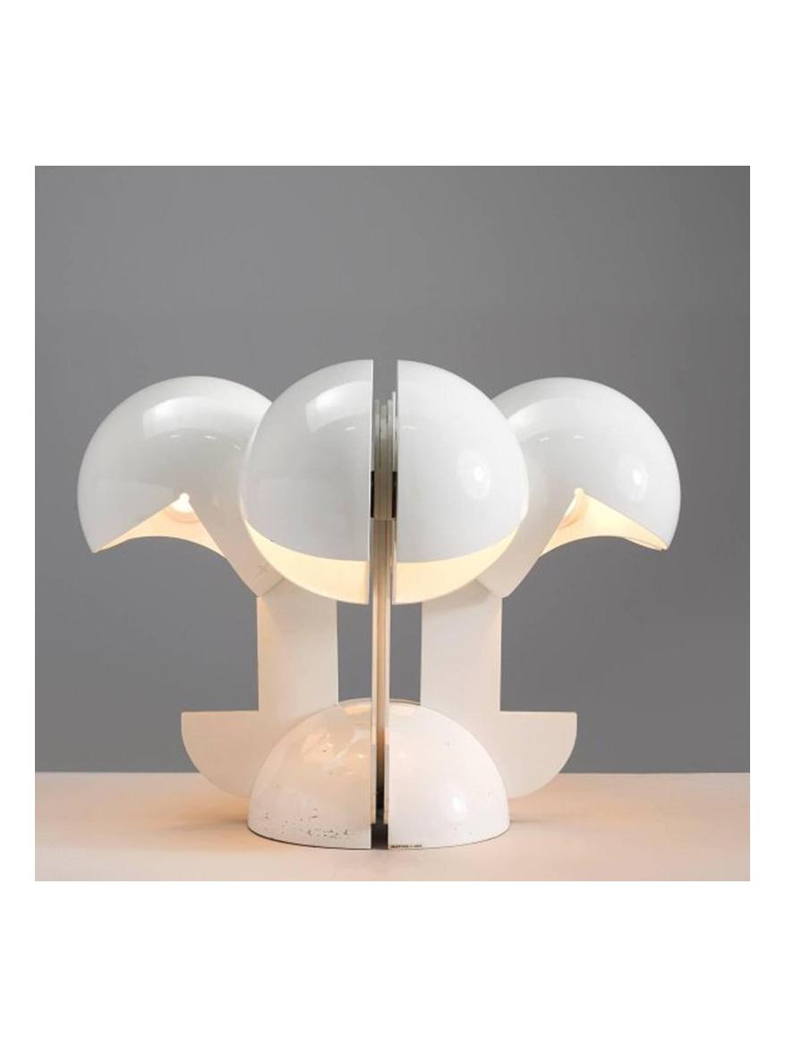 https://objectstorage.ap-seoul-1.oraclecloud.com/n/cnk6gaix2gpw/b/loqoqo-conv/o/martinelli-luce/ruspa-4-table-lamp/16528.jpg