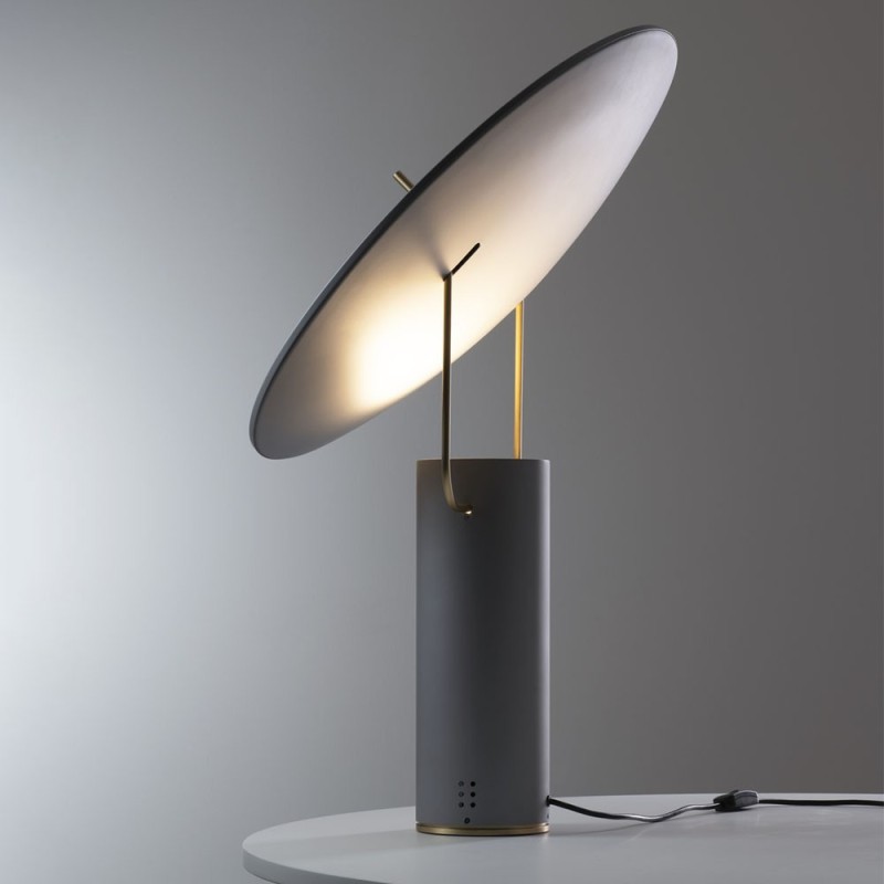 https://objectstorage.ap-seoul-1.oraclecloud.com/n/cnk6gaix2gpw/b/loqoqo-conv/o/martinelli-luce/tx-1-luxury-dimmable-led-table-lamp/54194.jpg