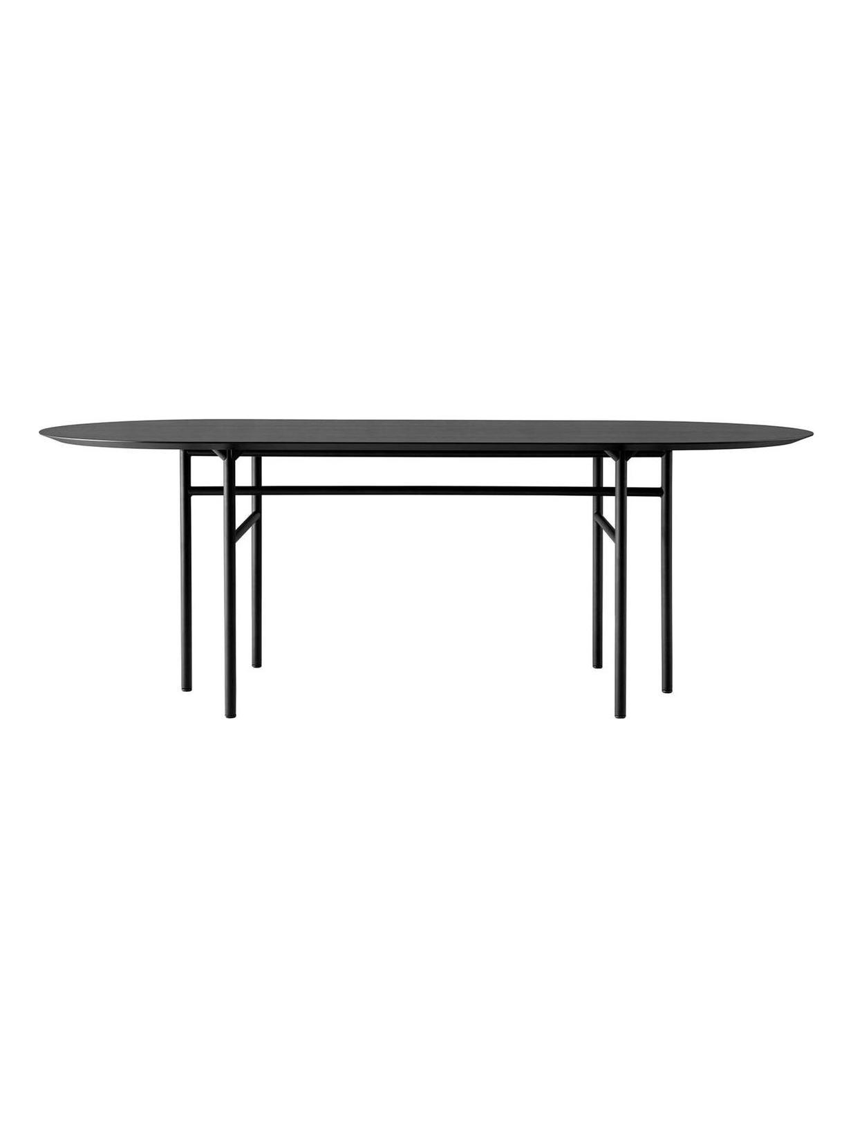 Snaregade Oval Table