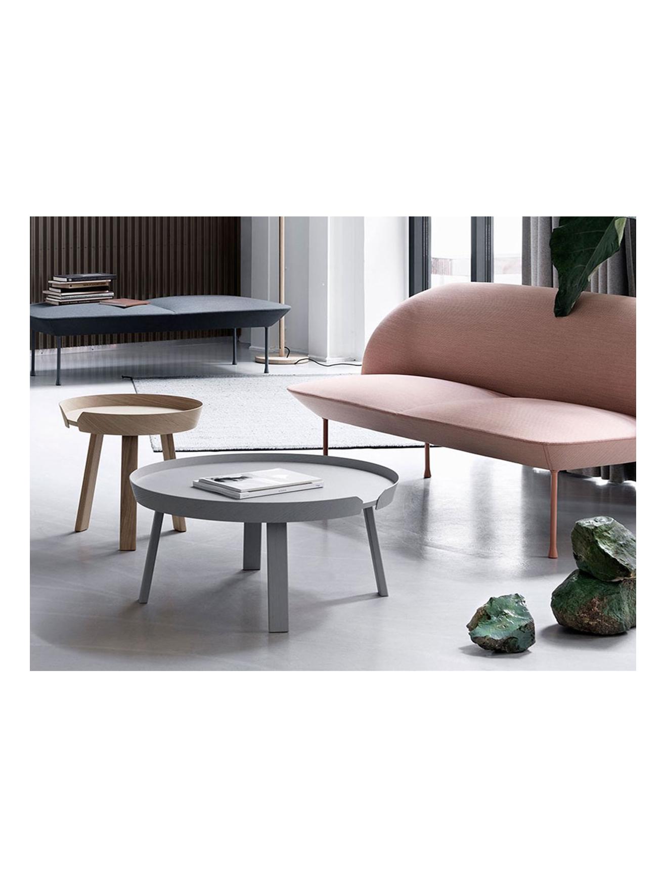 https://objectstorage.ap-seoul-1.oraclecloud.com/n/cnk6gaix2gpw/b/loqoqo-conv/o/muuto/around-coffee-table-small-black-ash/around-tavolino-2.jpg