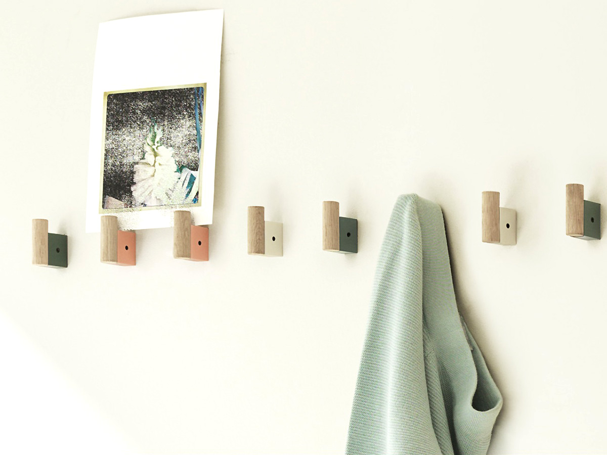 https://objectstorage.ap-seoul-1.oraclecloud.com/n/cnk6gaix2gpw/b/loqoqo-conv/o/muuto/attach-coat-hook/ATTACHCOATHOOKMuuto.jpg