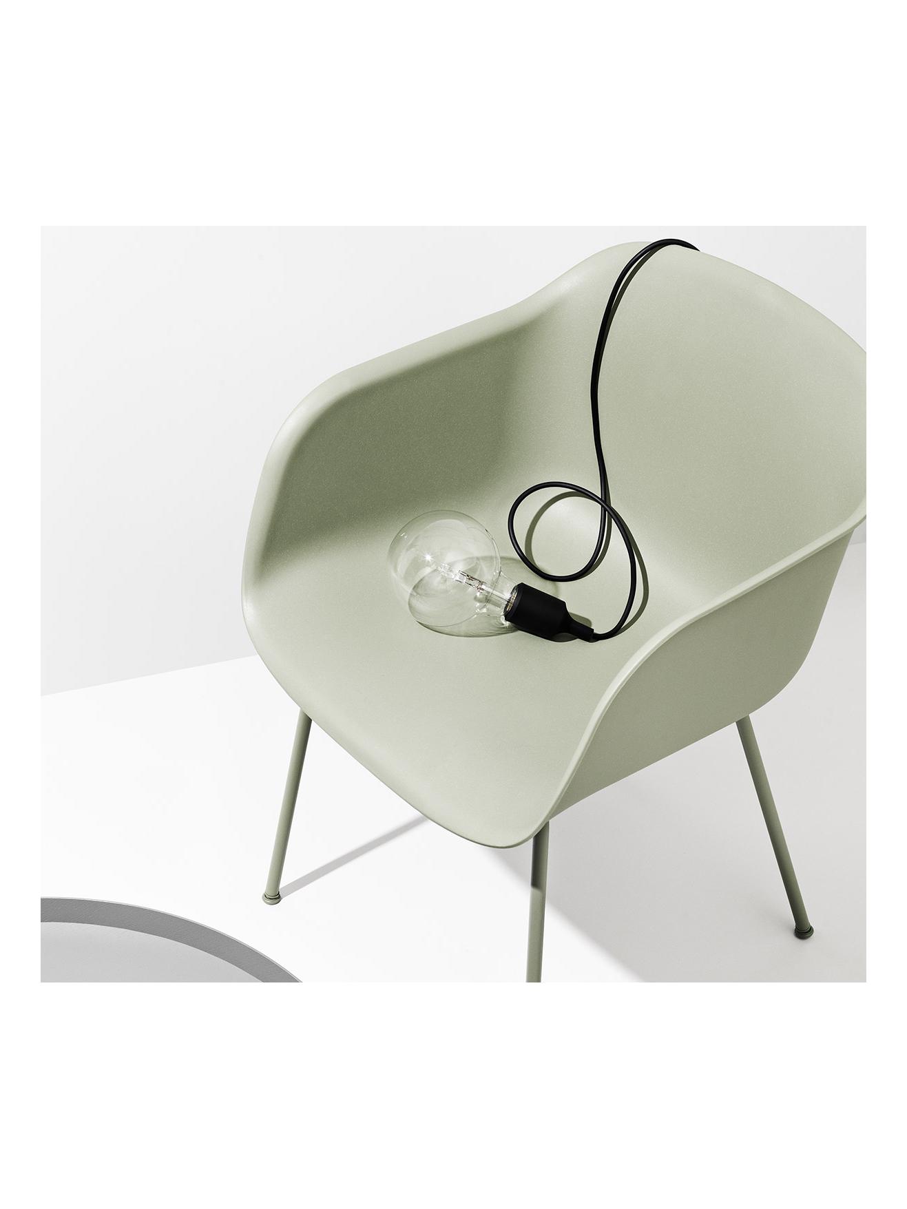 https://objectstorage.ap-seoul-1.oraclecloud.com/n/cnk6gaix2gpw/b/loqoqo-conv/o/muuto/fiber-armchair-tube-base/fiber-contest-2.jpg