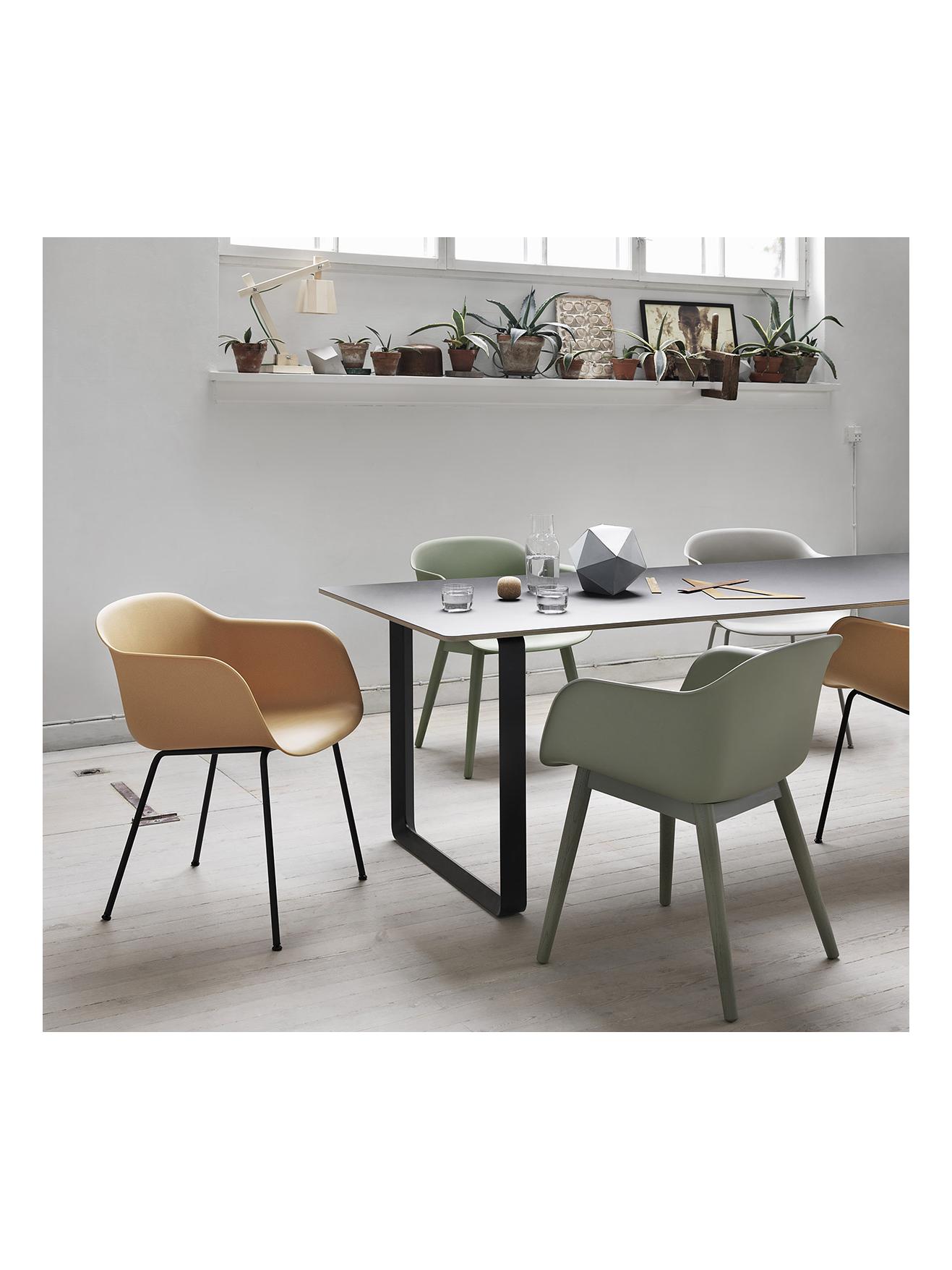 https://objectstorage.ap-seoul-1.oraclecloud.com/n/cnk6gaix2gpw/b/loqoqo-conv/o/muuto/fiber-armchair-tube-base/fiber-contest-3.jpg