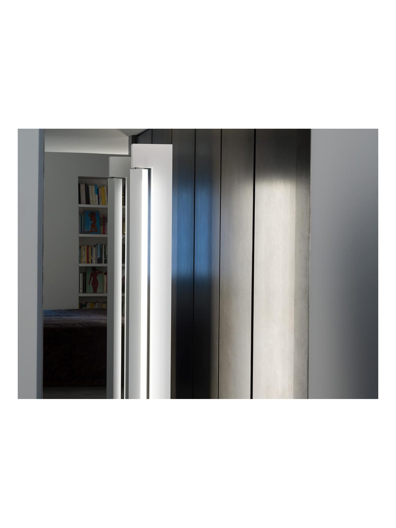 https://objectstorage.ap-seoul-1.oraclecloud.com/n/cnk6gaix2gpw/b/loqoqo-conv/o/nemo/ara-led-dtw-floor-lamp/ara-led-dtw-floor-nemo-7.jpg