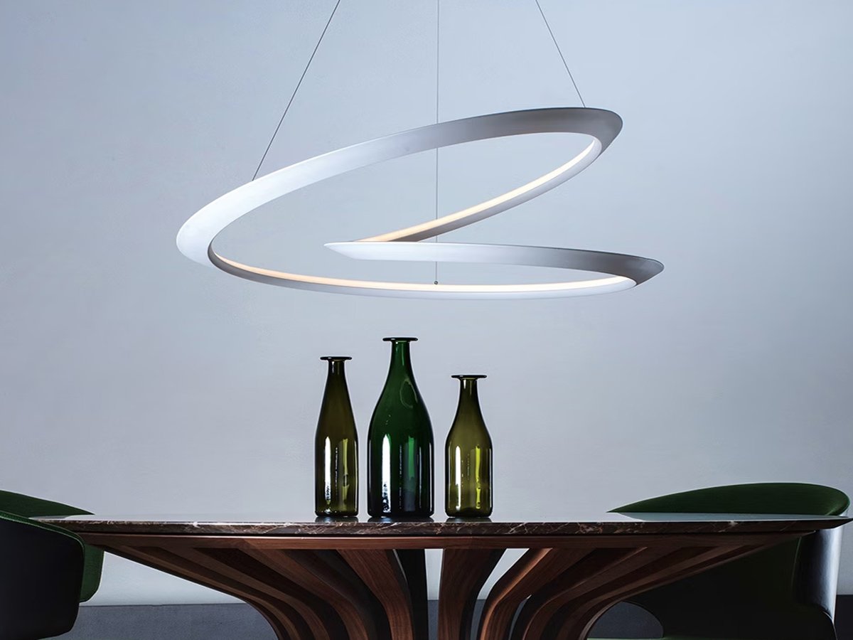 https://objectstorage.ap-seoul-1.oraclecloud.com/n/cnk6gaix2gpw/b/loqoqo-conv/o/nemo/kepler-minor-suspension-lamp-white-uplight/kepler-minor-nemo-4.jpg