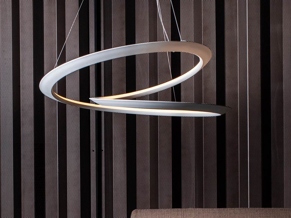 https://objectstorage.ap-seoul-1.oraclecloud.com/n/cnk6gaix2gpw/b/loqoqo-conv/o/nemo/kepler-minor-suspension-lamp-white-uplight/kepler-minor-nemo-5.jpg