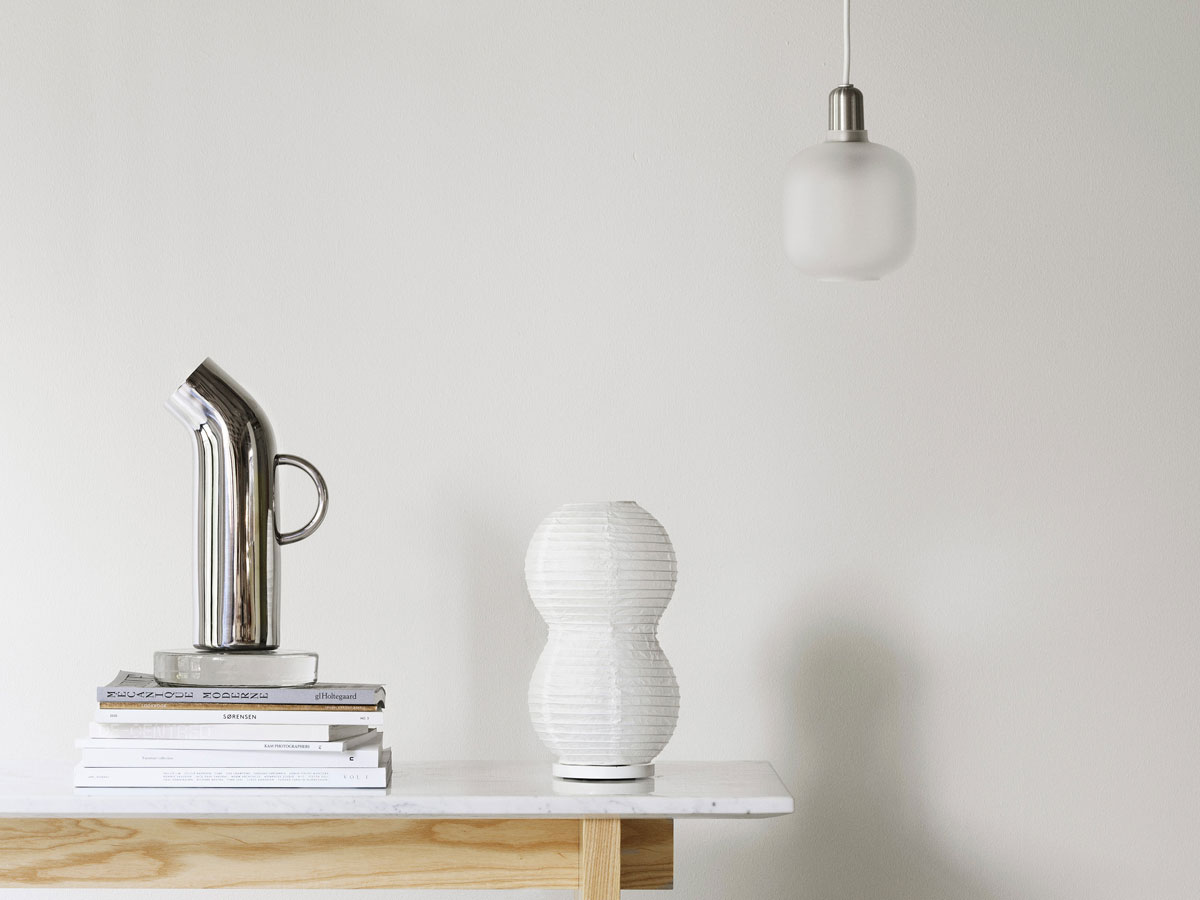 https://objectstorage.ap-seoul-1.oraclecloud.com/n/cnk6gaix2gpw/b/loqoqo-conv/o/normann-copenhagen/amp-small-eu-suspension-lamp/ampsmallmattwhitenormann.jpg
