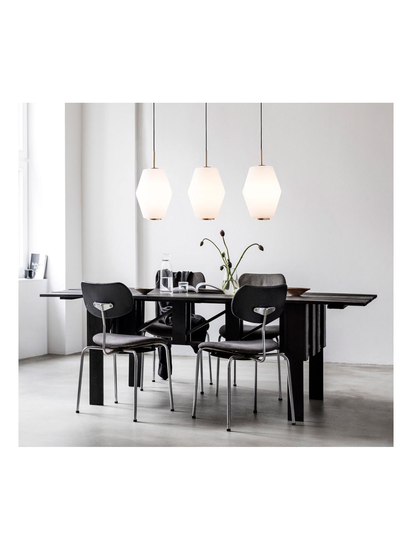 https://objectstorage.ap-seoul-1.oraclecloud.com/n/cnk6gaix2gpw/b/loqoqo-conv/o/northern/dahl-suspension-lamp/dahl-brass-suspension-lamp-contest.jpg