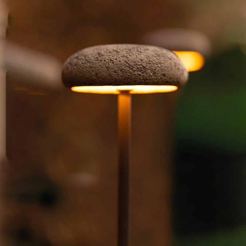 https://objectstorage.ap-seoul-1.oraclecloud.com/n/cnk6gaix2gpw/b/loqoqo-conv/o/novantadieci-9010/oolite-big-led-bollard/106755.jpg