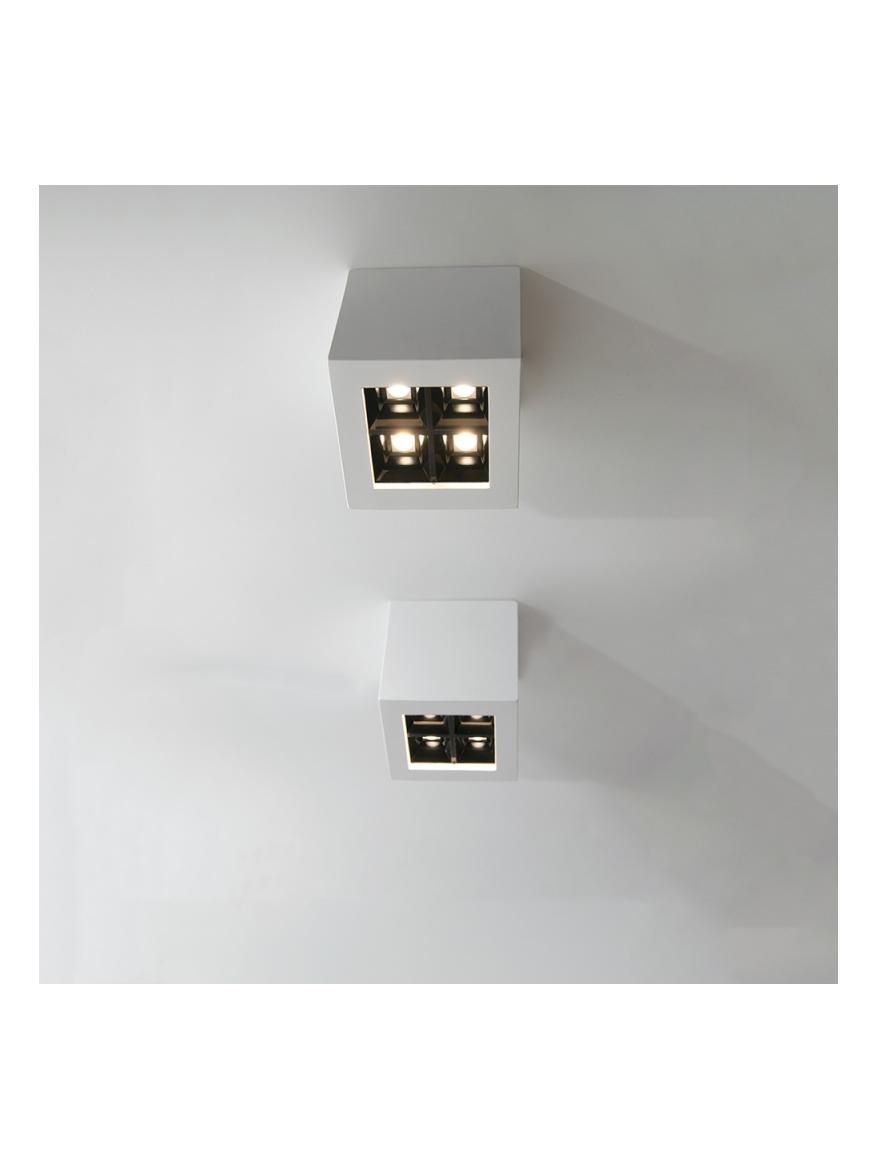 https://objectstorage.ap-seoul-1.oraclecloud.com/n/cnk6gaix2gpw/b/loqoqo-conv/o/novantadieci-9010/prisma-cubo-led-ceiling-lamp/144962.jpg