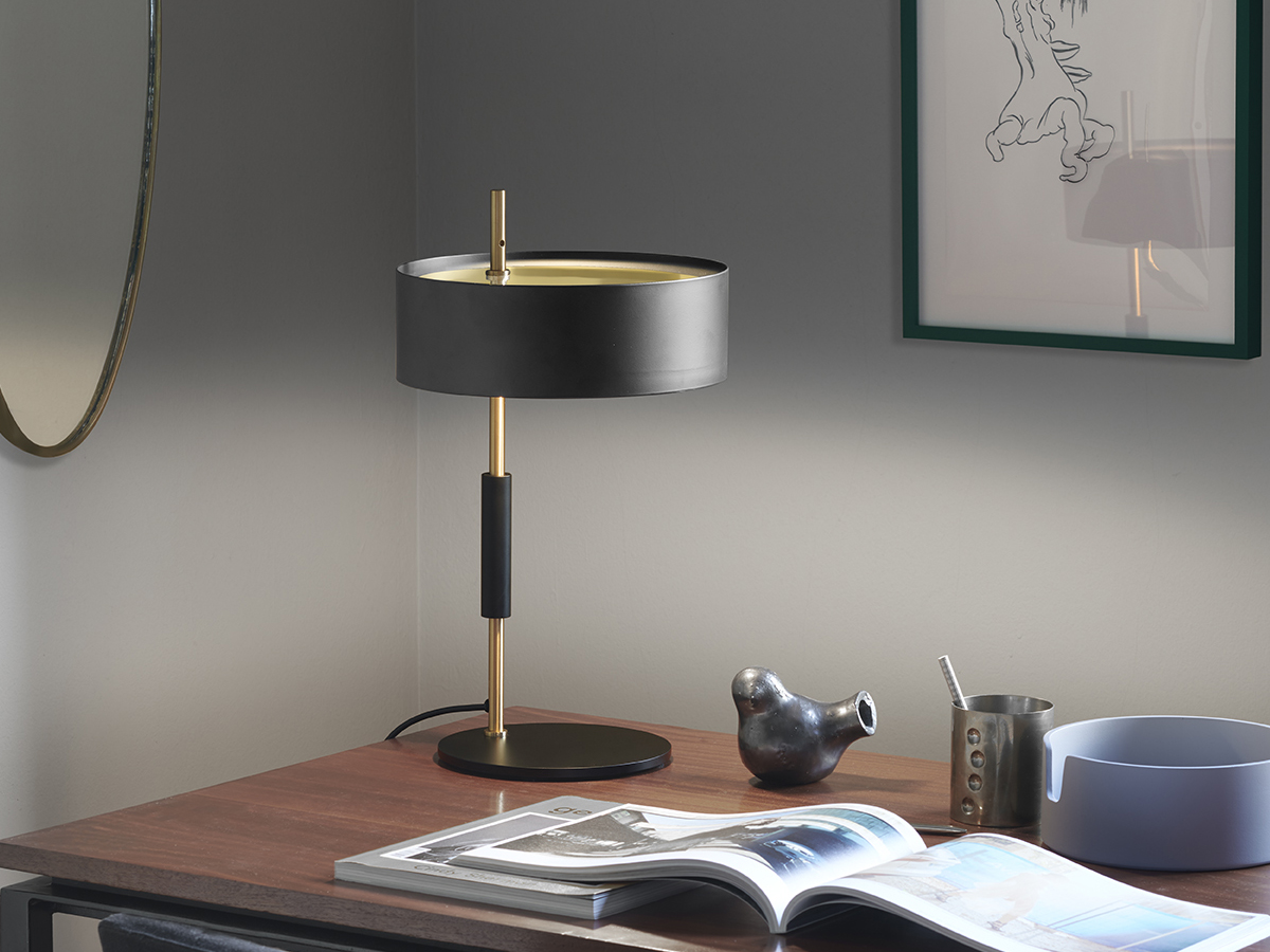 https://objectstorage.ap-seoul-1.oraclecloud.com/n/cnk6gaix2gpw/b/loqoqo-conv/o/o-luce/1953-table-lamp/1953_table.jpg