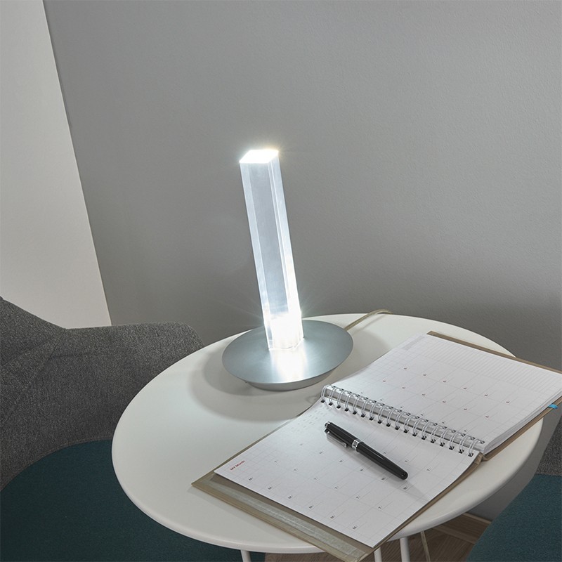 https://objectstorage.ap-seoul-1.oraclecloud.com/n/cnk6gaix2gpw/b/loqoqo-conv/o/oluce/cand-led-battery-table-lamp/57801.jpg